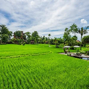 Kajane Yangloni At Bali Ubud