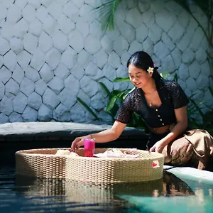  Villa Calm Indonesia